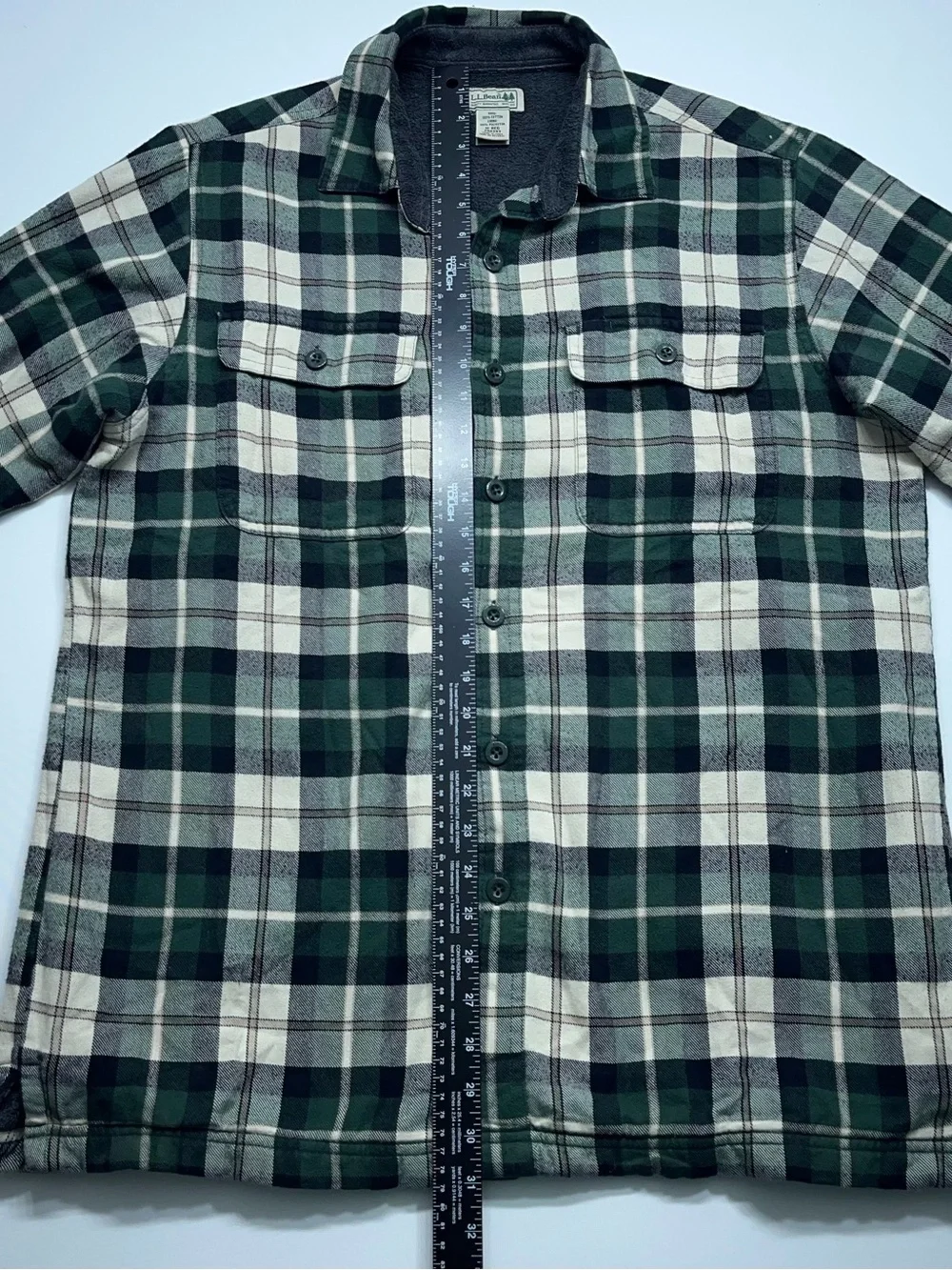 L.L. Bean 23 mens medium